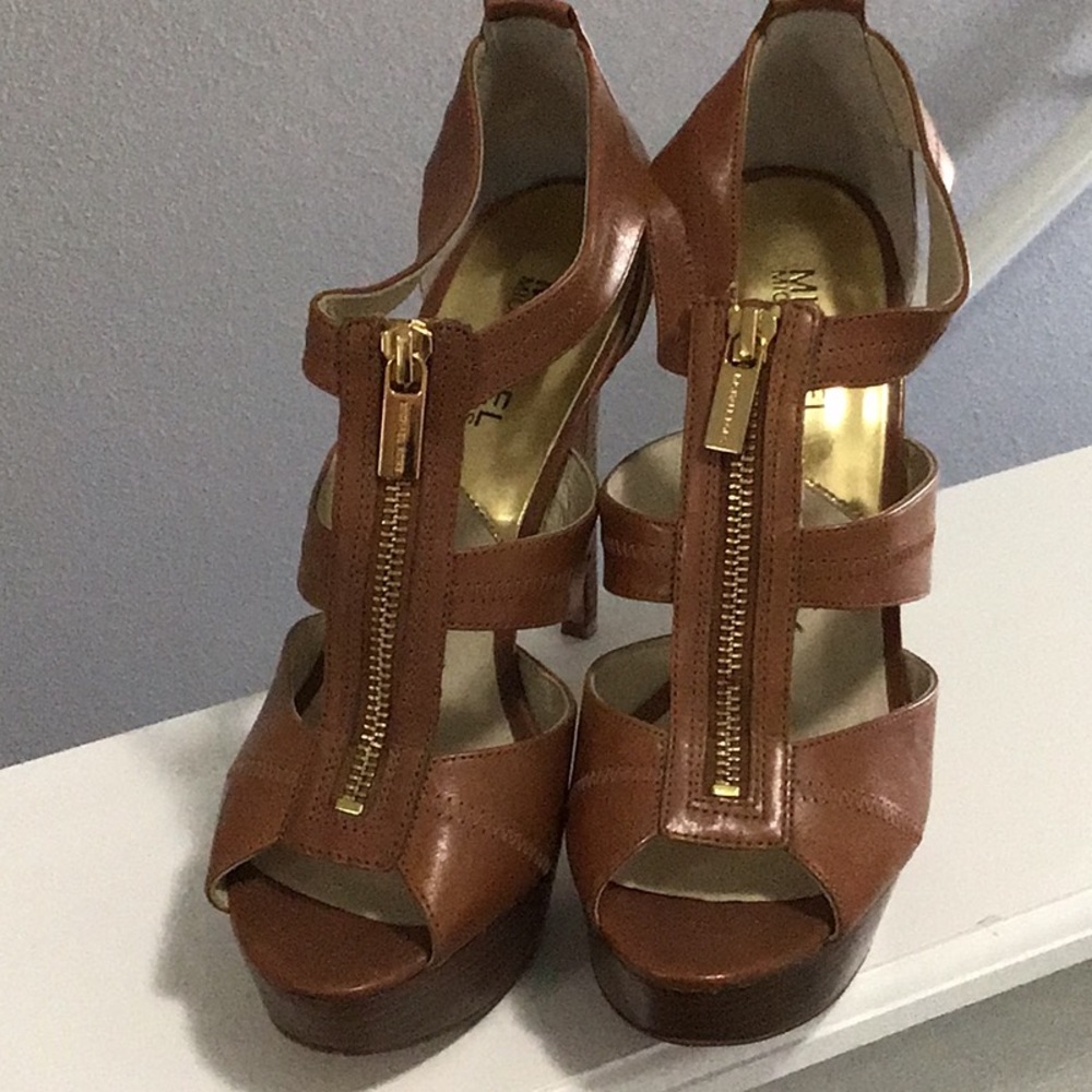 Michael Kors heels - Picture 3 of 4